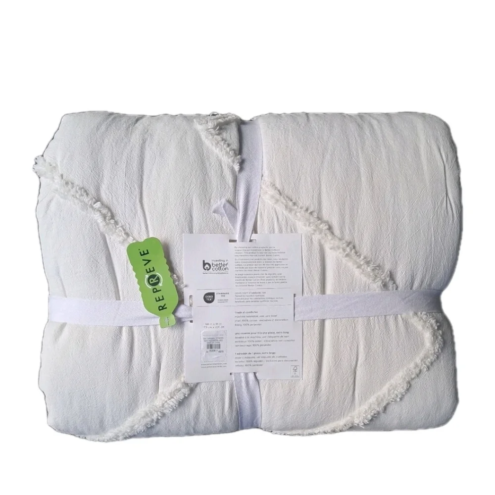 Pottery Barn Teen Ashlyn Tufted Comforter Twin XL White Dorm Bedding